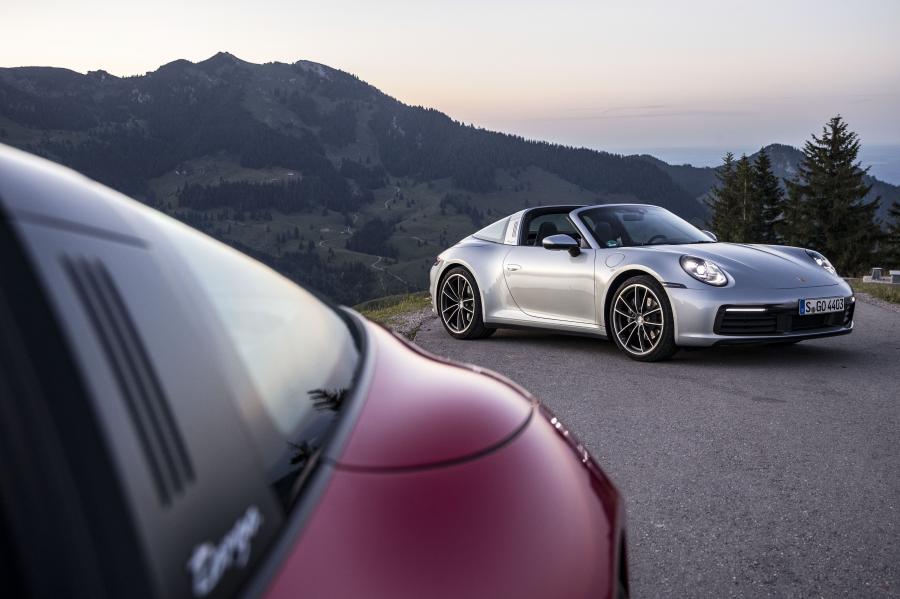  Porsche 911 Targa 4 (992) 2020 года  (WW) (фото 15 из 43)